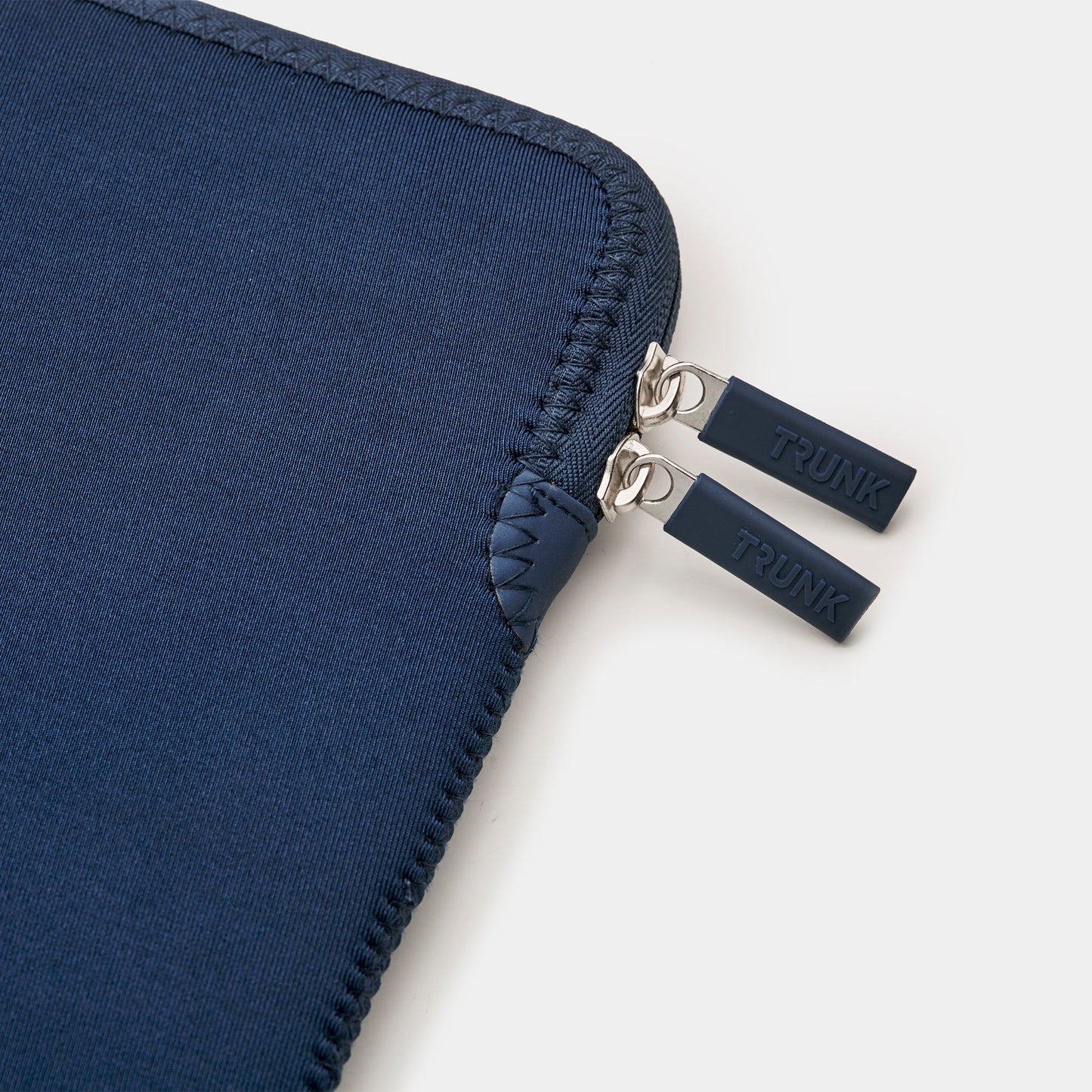Trunk Housse en néoprène pour MacBook 15 pouces - Bleu marine