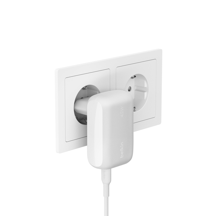 Belkin BoostCharge | 2-poorts USB-C & USB-A Wandlader (42W)