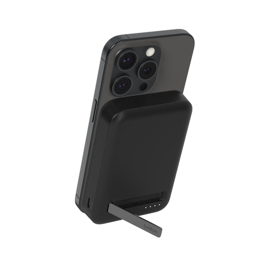 Belkin BoostCharge | Magnetische draadloze 8.000mAh-powerbank met Qi2 + standaard - Zwart
