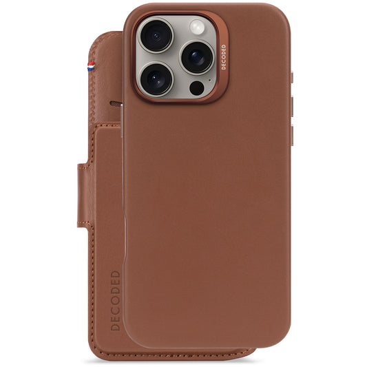 EOL Decoded Detachable Wallet voor iPhone 16 Pro Max - Bruin