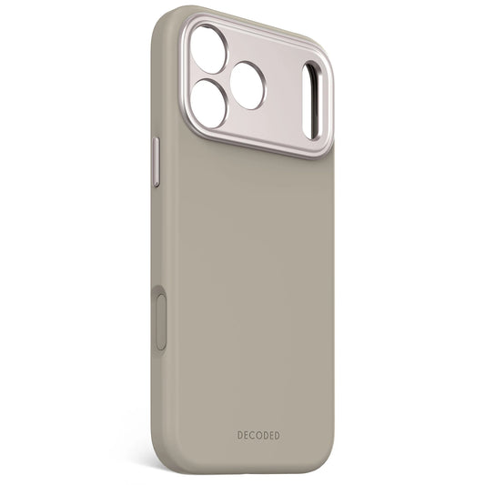 Decoded Antimicrobial Silicone Backcover voor iPhone 17 Pro - Soft Taupe