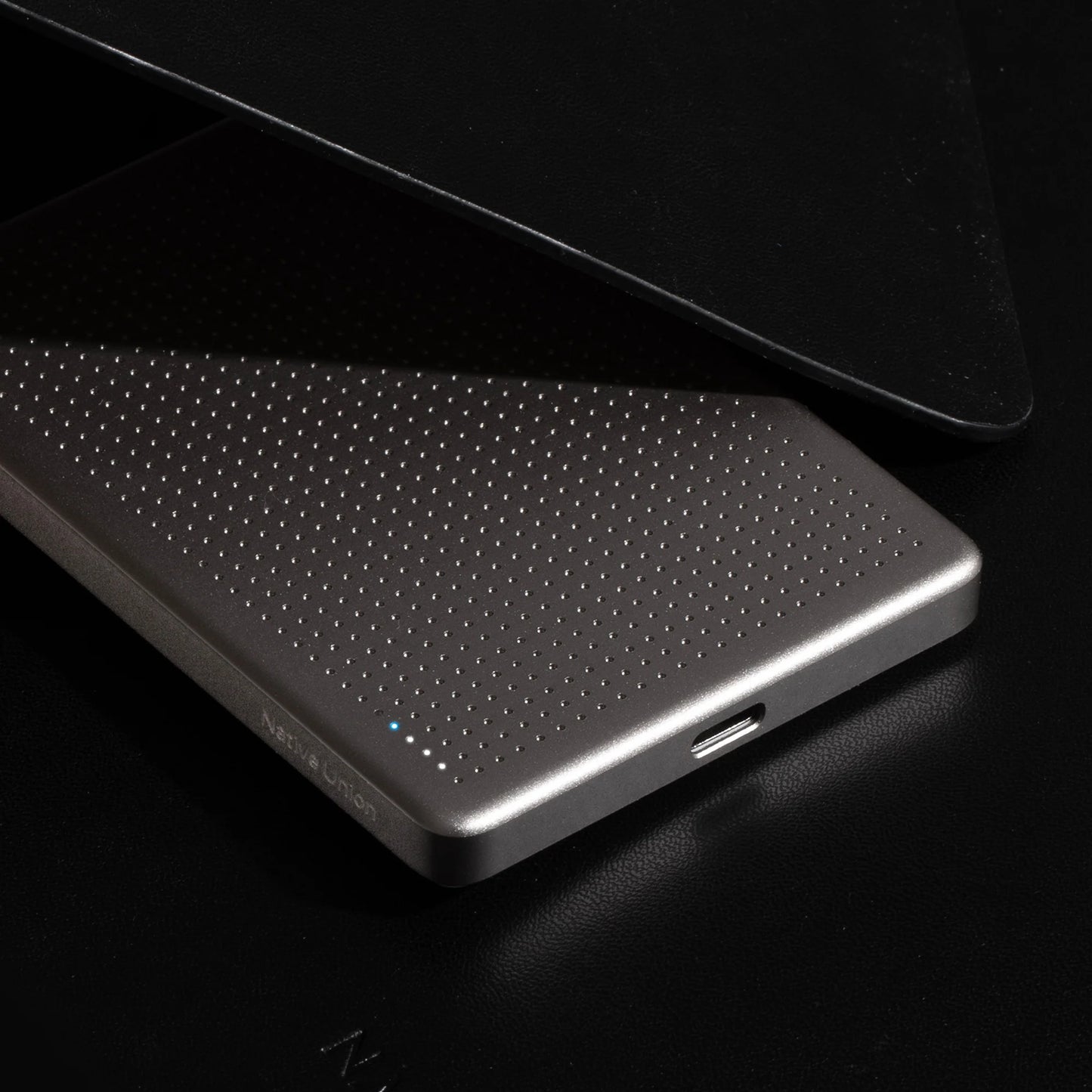 Native Union Active Power Bank - 5000mAh - Zandsteen