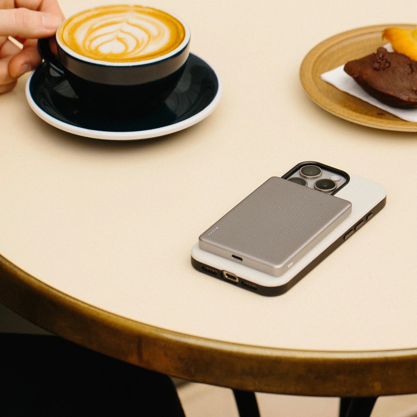 Native Union Active Power Bank - 5000mAh - Zandsteen