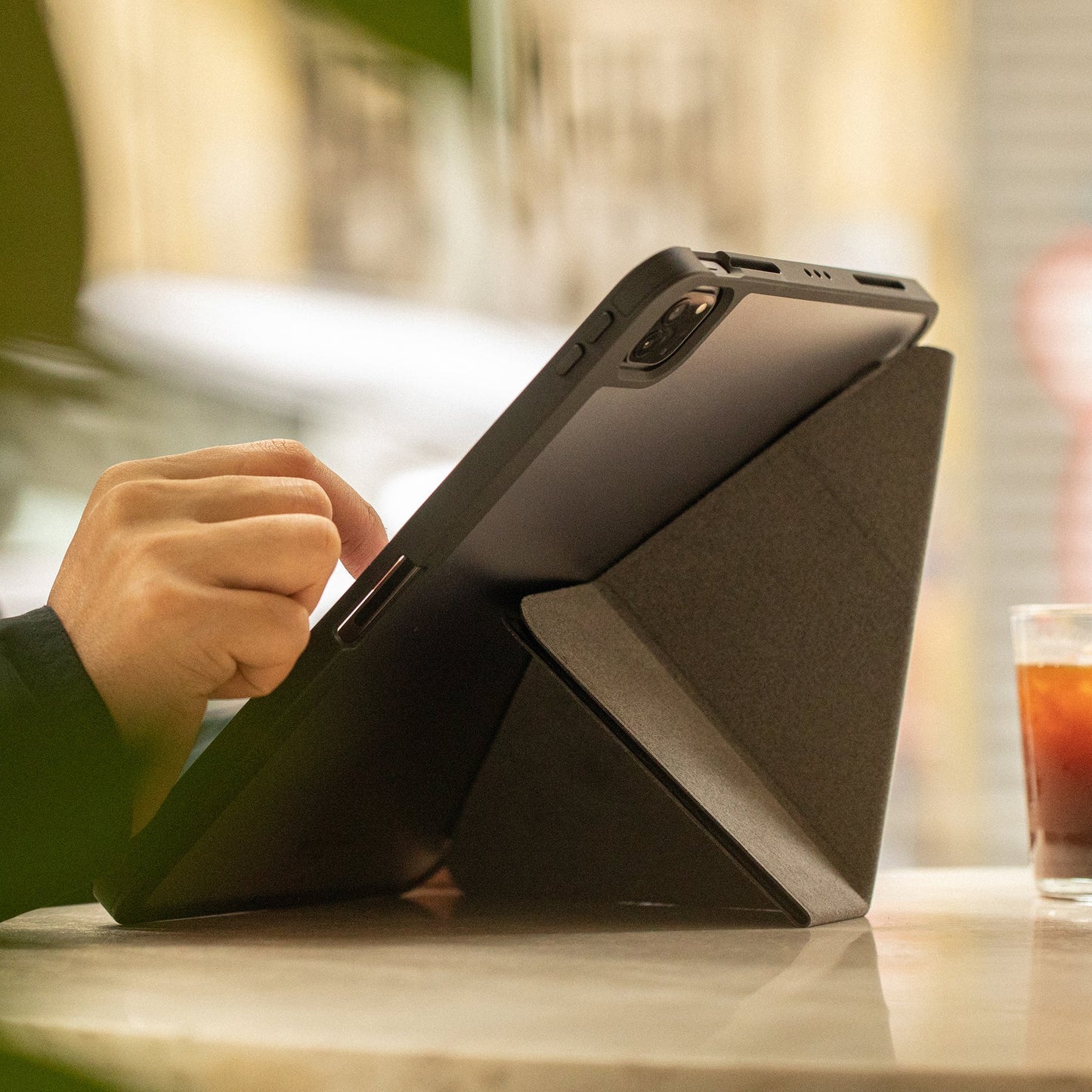 Native Union Active Case pour iPad Air 13 pouces - Pierre de grès