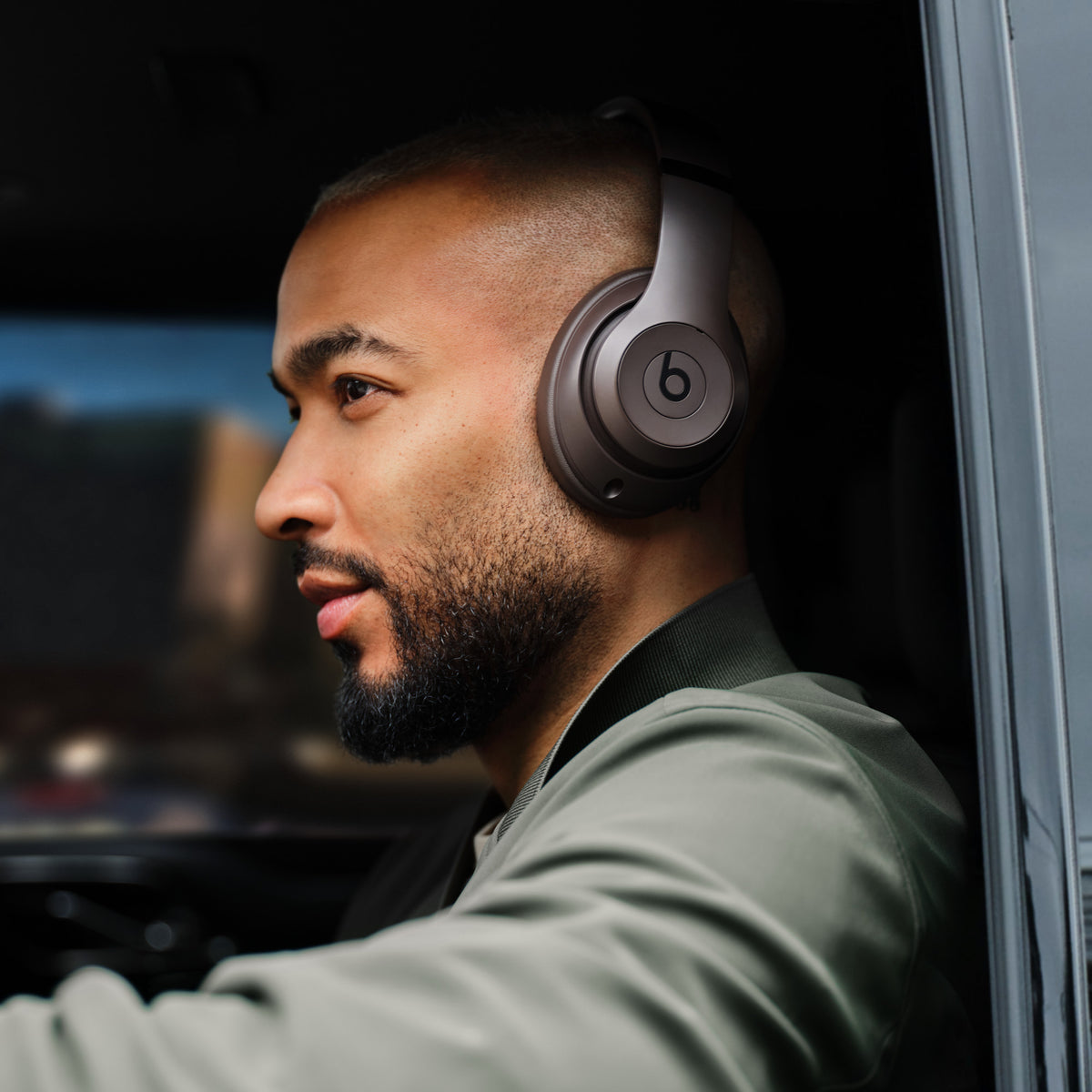 Beats Studio Pro - Wireless-koptelefoon – Donkerbruin