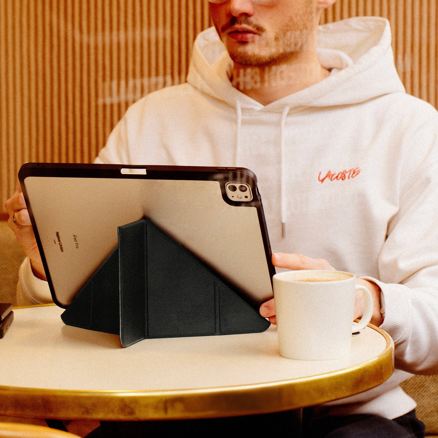 Native Union Active Case pour iPad Air 13 pouces - Pierre de grès