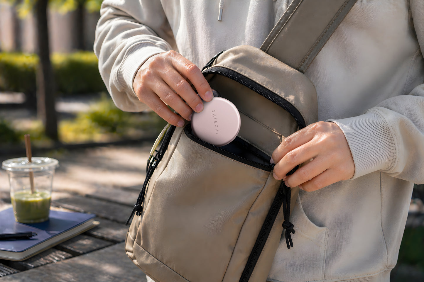 Satechi OntheGo 5-in-1 Multiport Adapter - Rose poudré