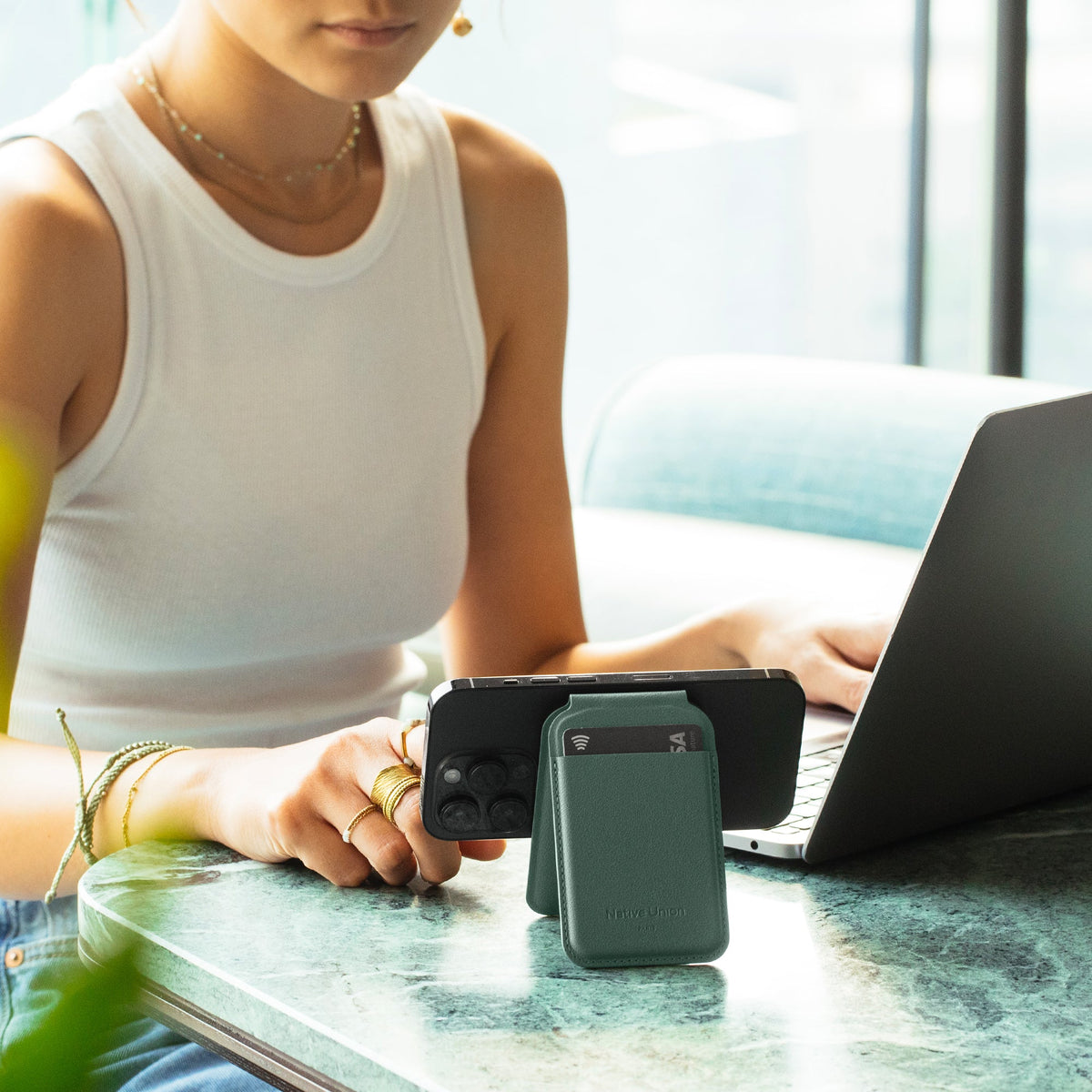 Native Union Active Wallet Stand - Vert ardoise