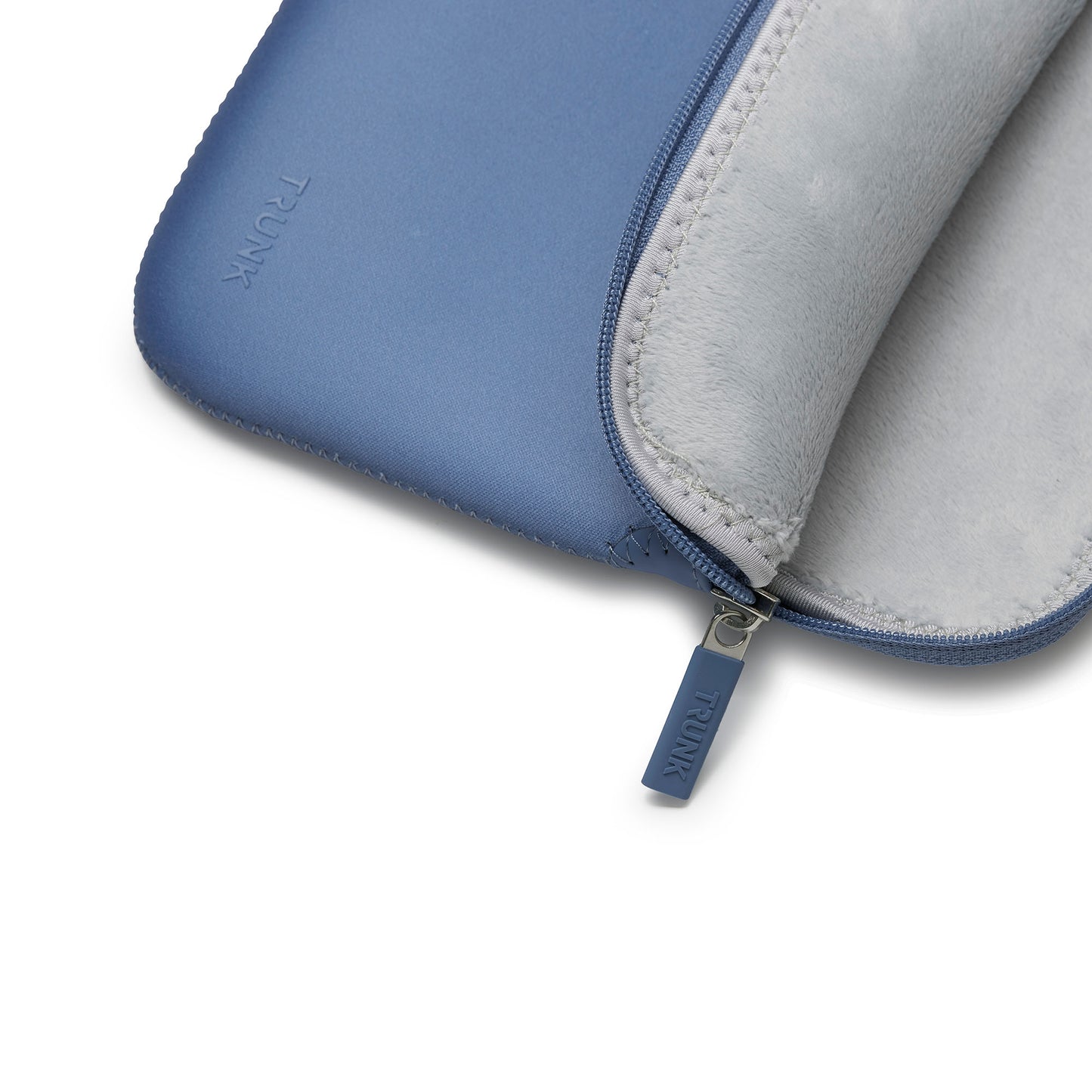 Trunk Housse en néoprène pour MacBook Neo - Indigo