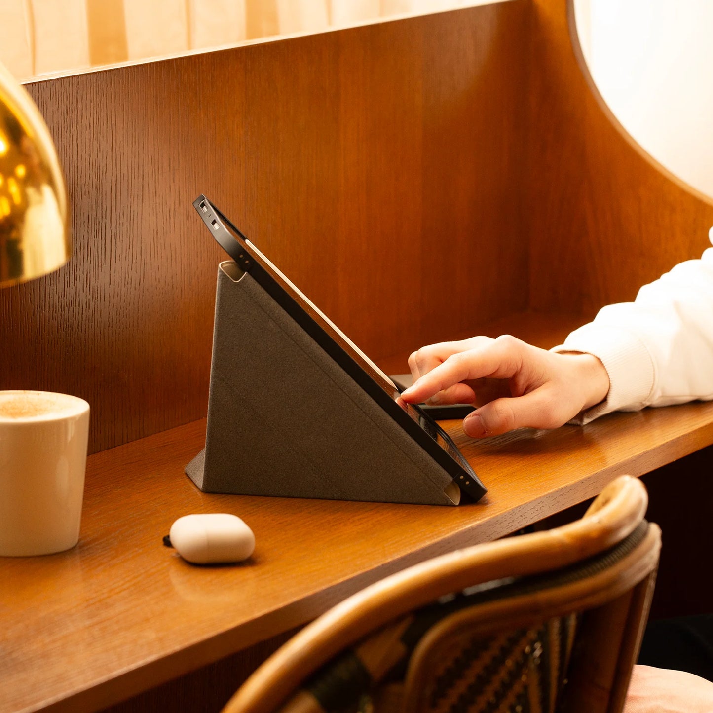 Native Union Active Case pour iPad Air 13 pouces - Pierre de grès