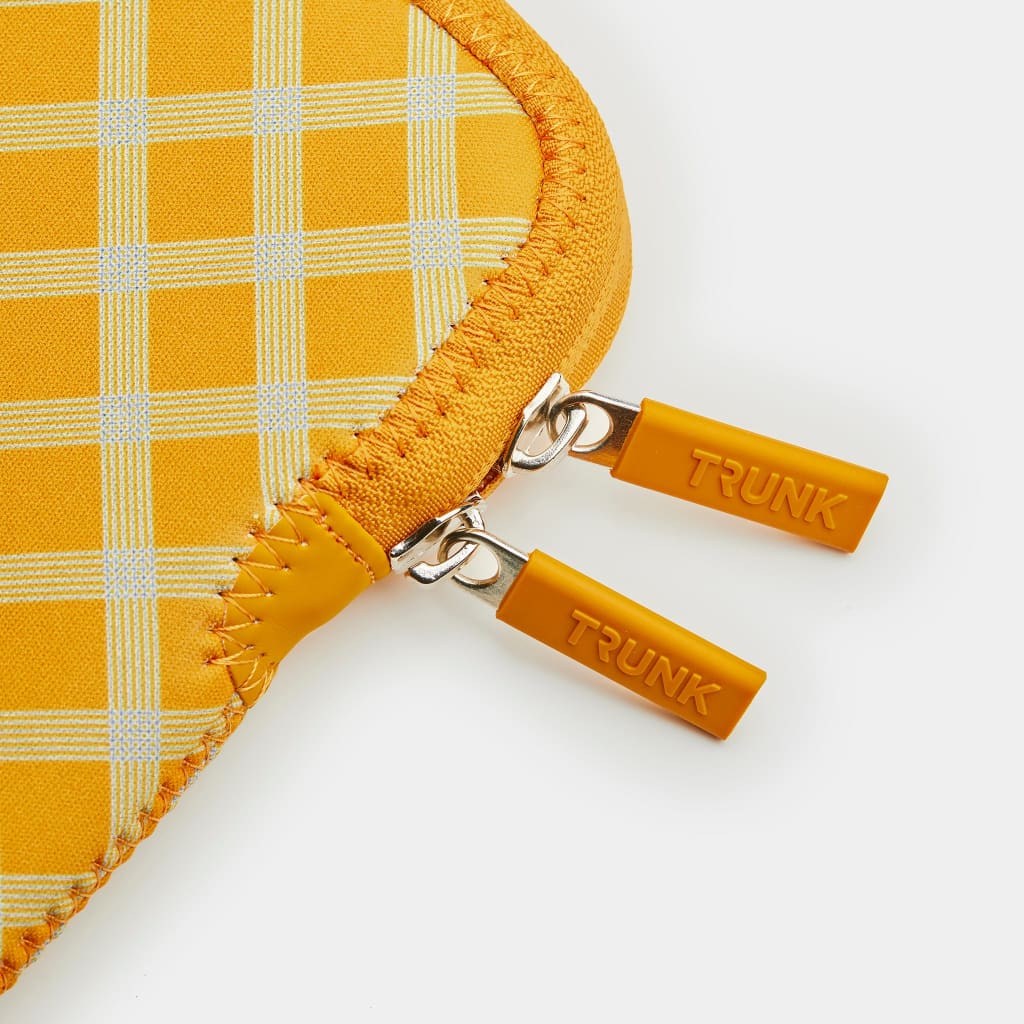 EOL Trunk Neopreen hoes voor MacBook 13-inch - Geel Tartan